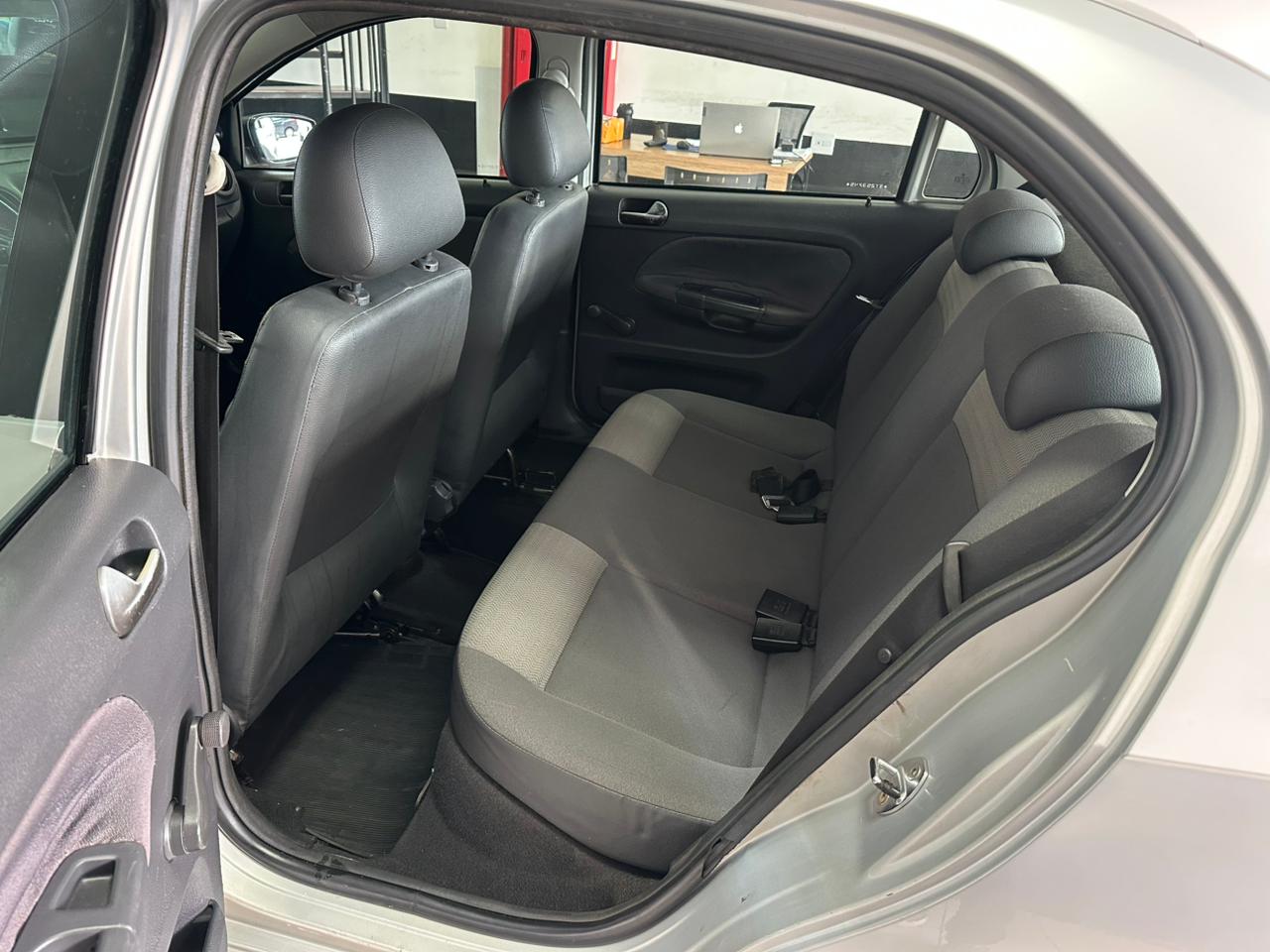 WhatsApp Image 2026-03-18 at 17.03.09 (2)